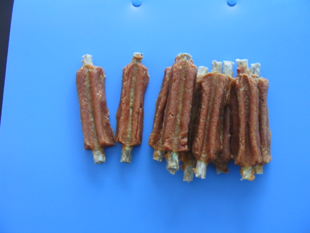 C-017烘干鸭肉绕牛皮卷