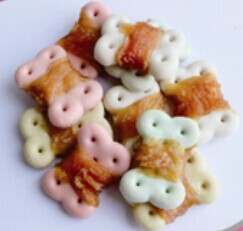 chicken wrapped cookie